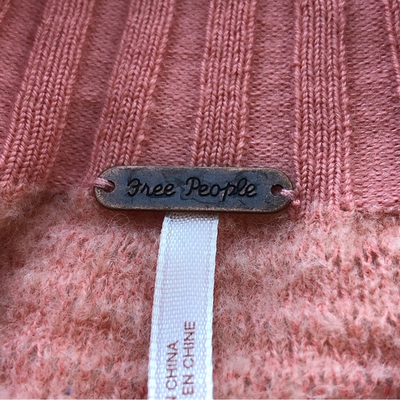 FREE PEOPLE • Elderflower Sweater Wool/Alpaca in Peach Size Large - Picture 7 of 15